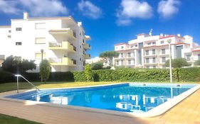 Spacious Apartment Castelo